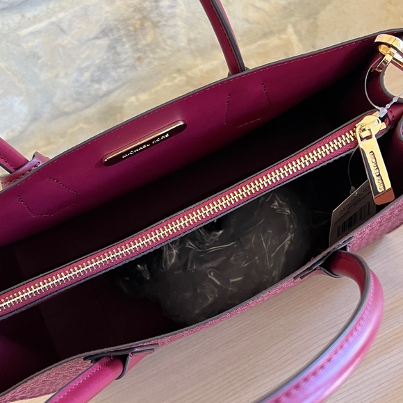 Michael Kors Mercer Signature Satchel handbag/Wallet option NWT - Picture 5 of 15
